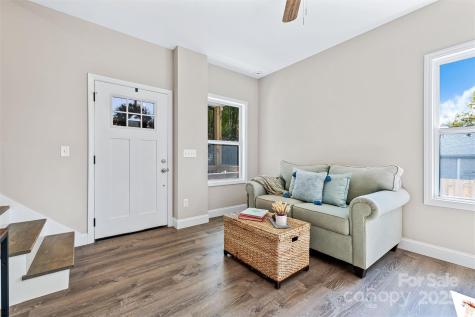 186 Johnston Boulevard Asheville NC 28806