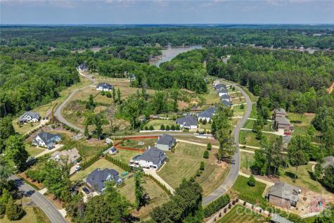 2609 Lakefront Drive Belmont NC 28012