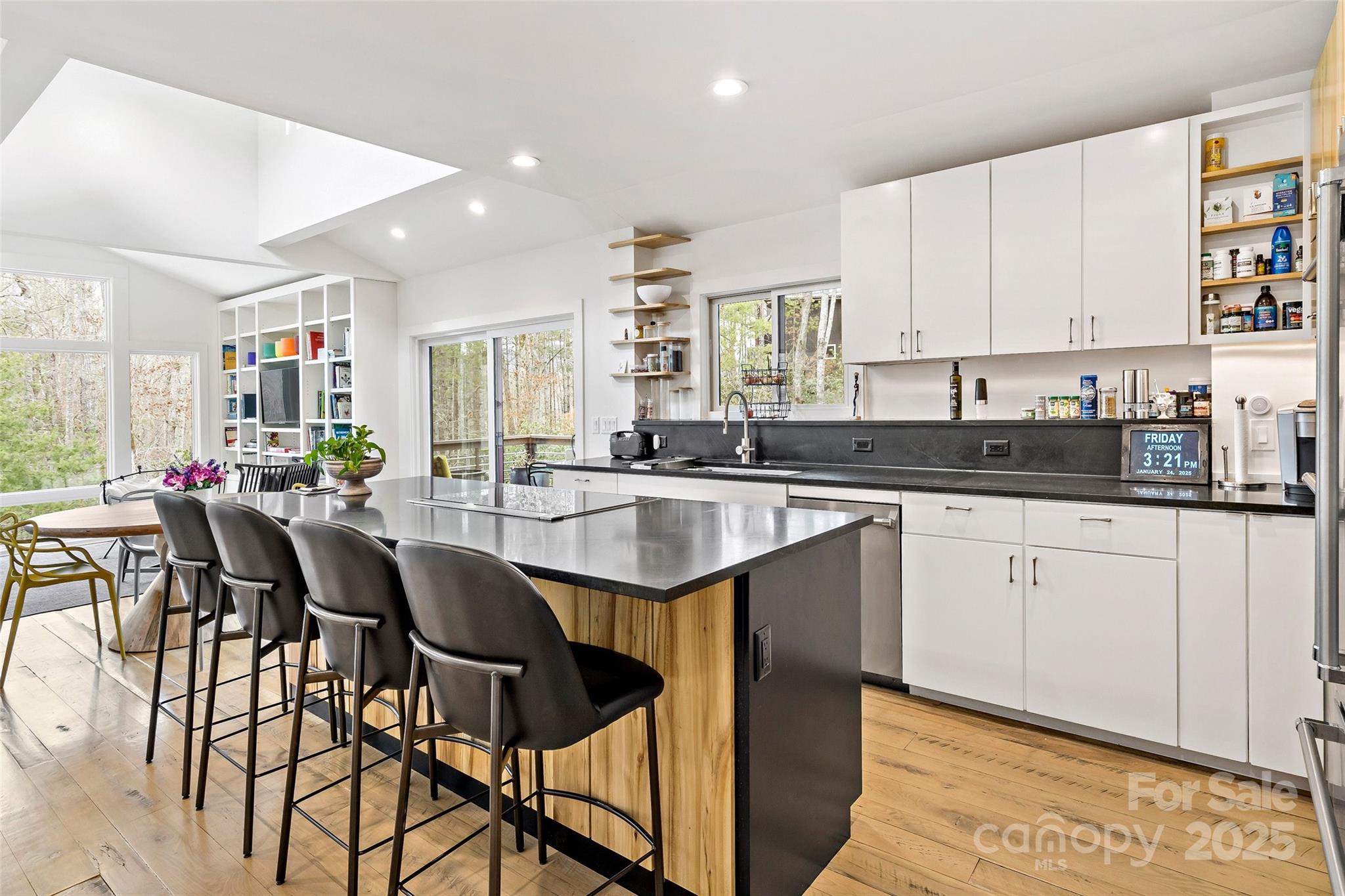 27 Hawberry Court Asheville NC 28805