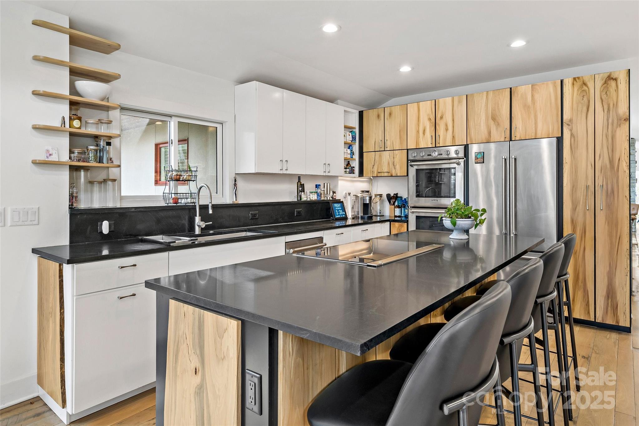 27 Hawberry Court Asheville NC 28805