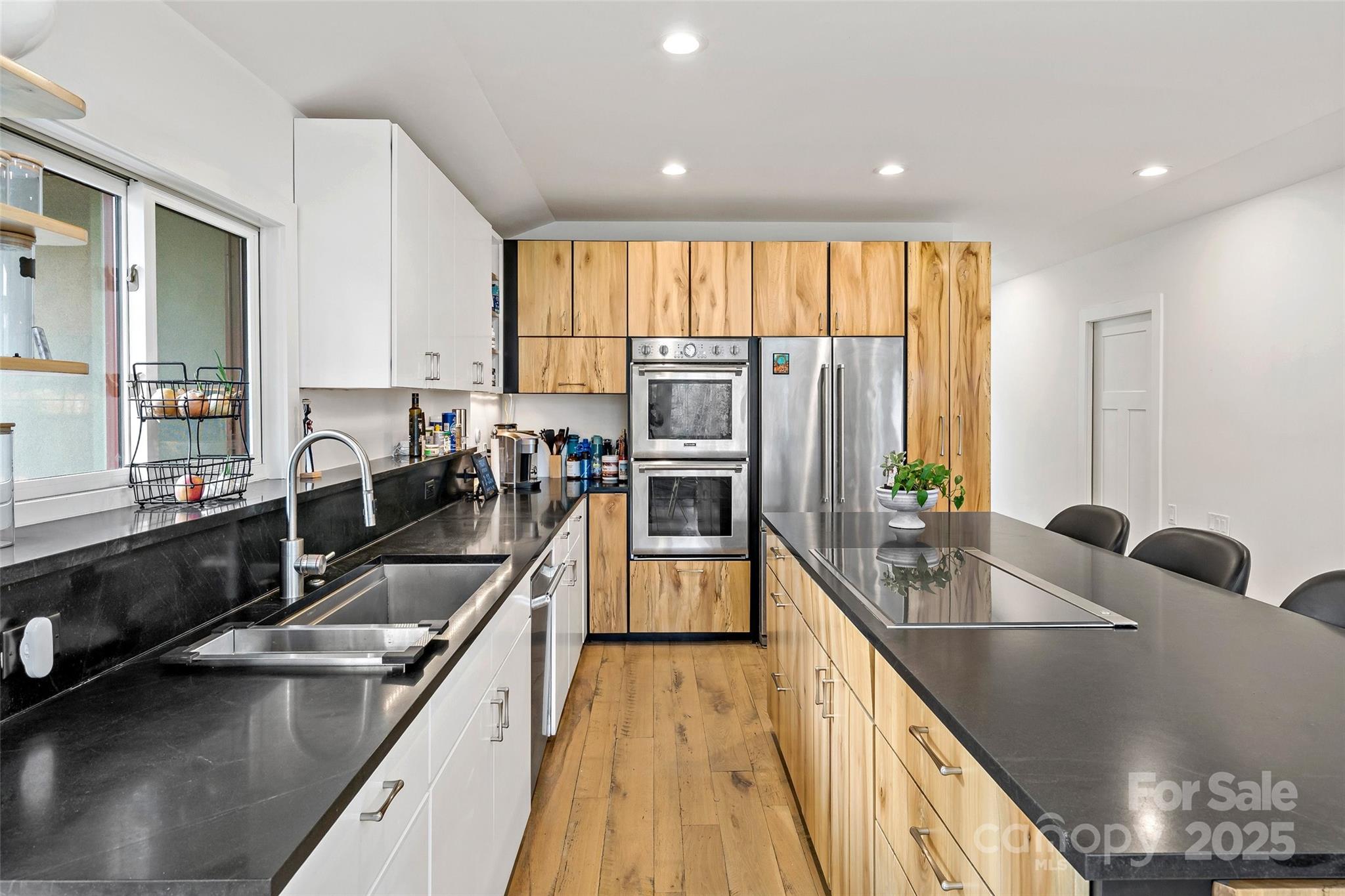 27 Hawberry Court Asheville NC 28805