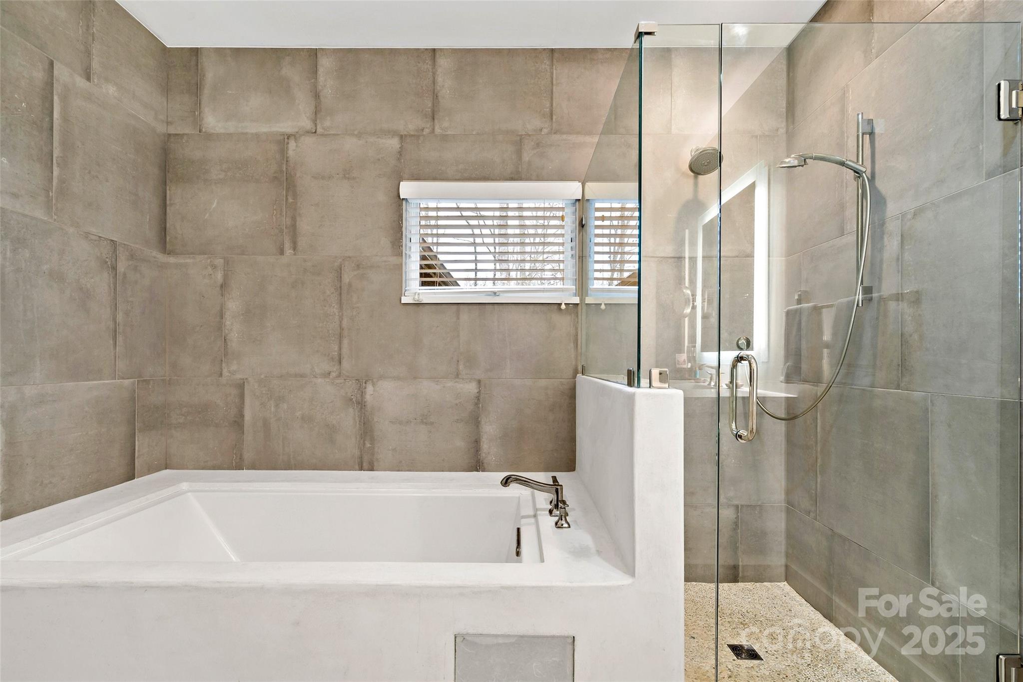 27 Hawberry Court Asheville NC 28805