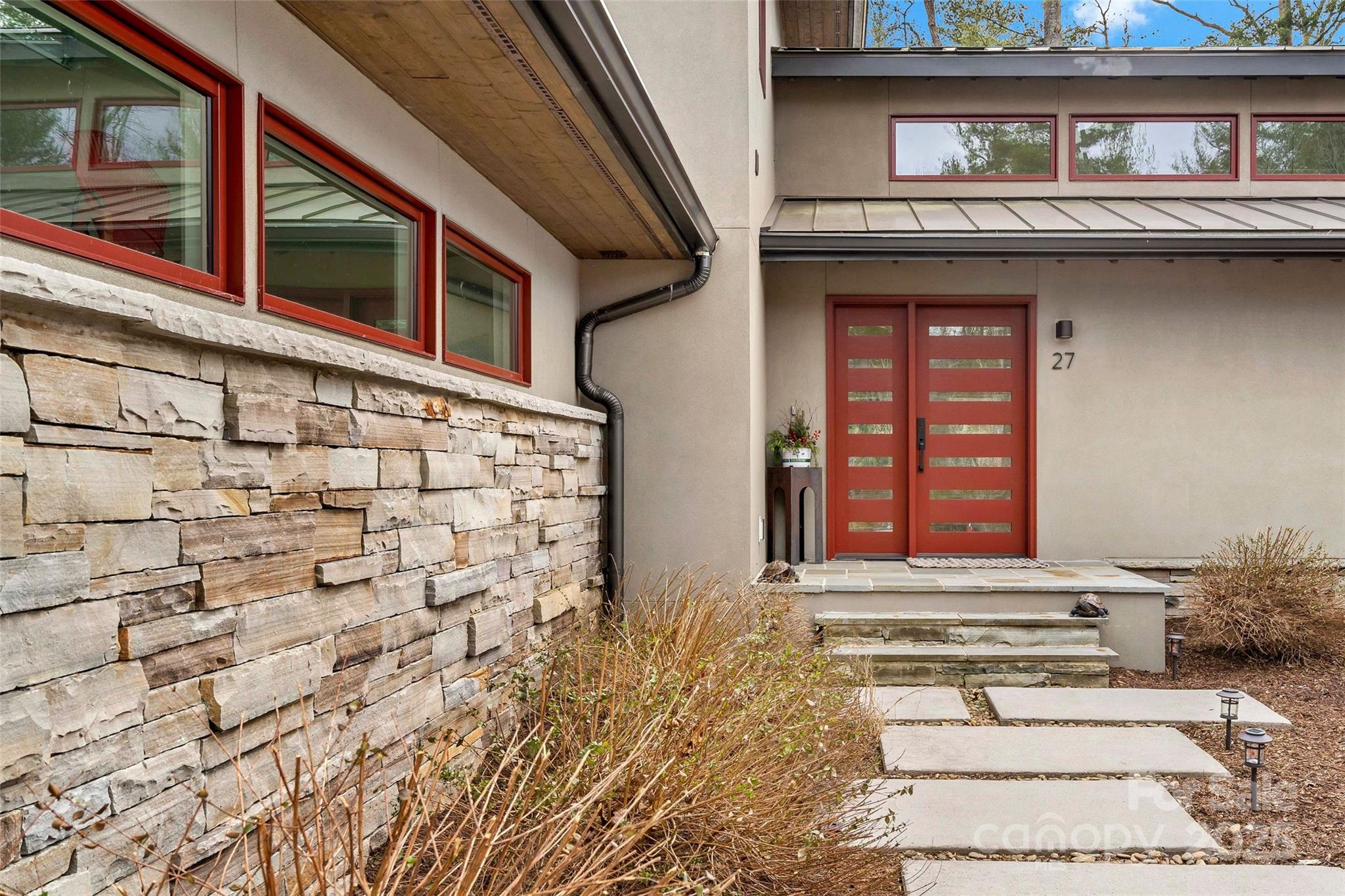 27 Hawberry Court Asheville NC 28805