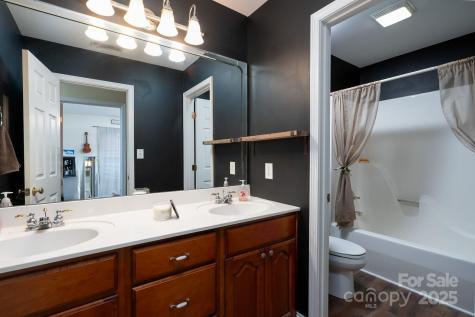 709 Carson Court Kannapolis NC 28083