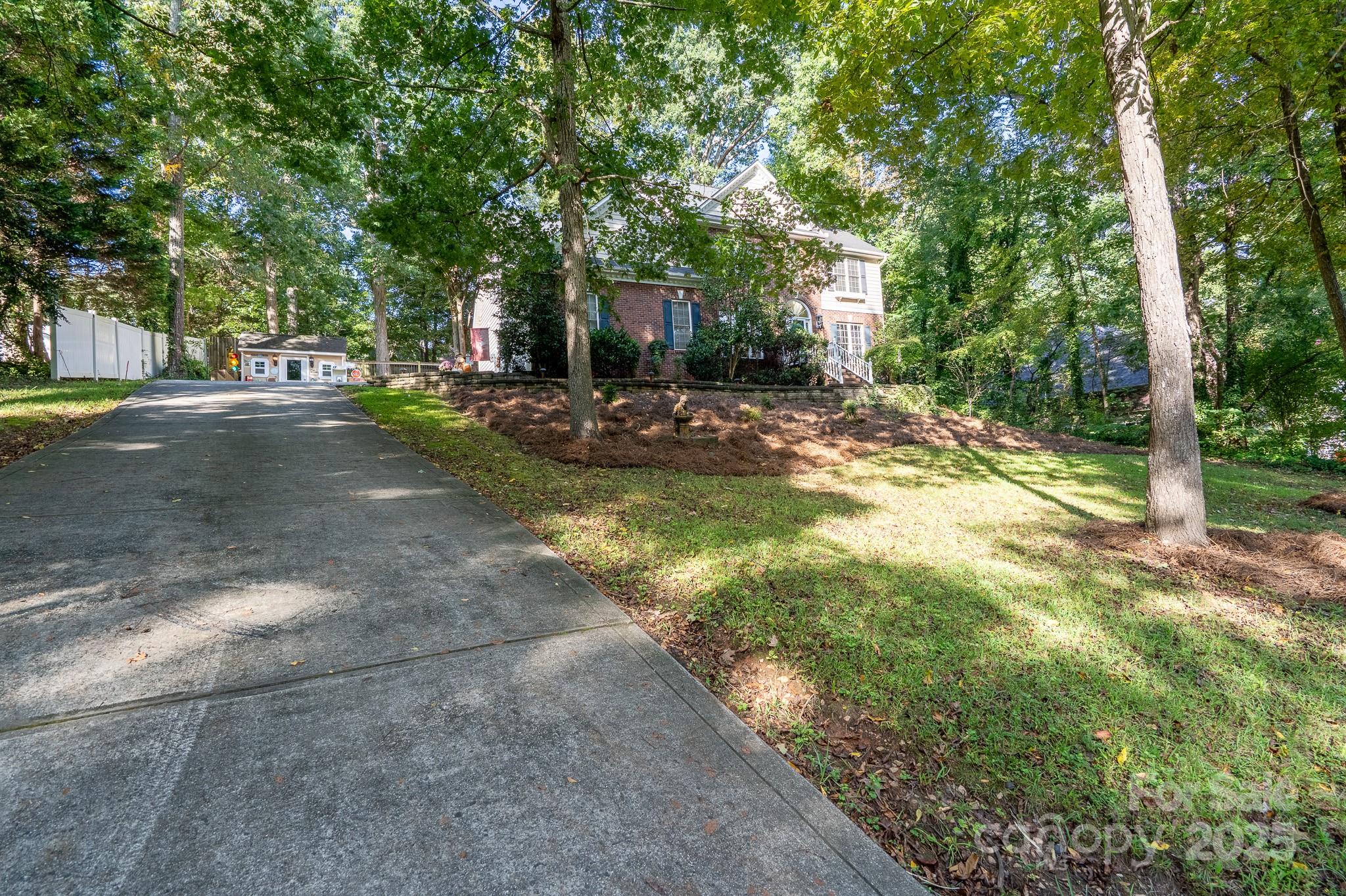 709 Carson Court Kannapolis NC 28083