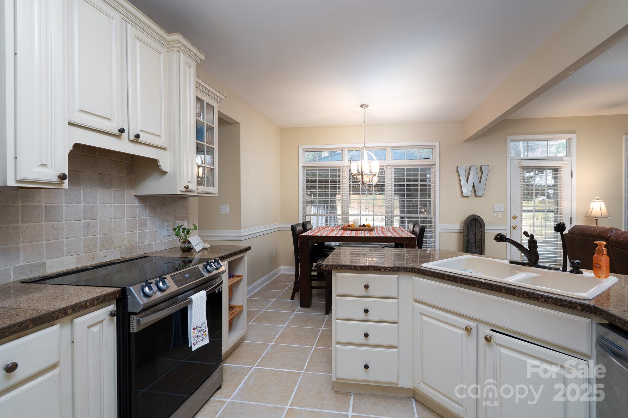 709 Carson Court Kannapolis NC 28083