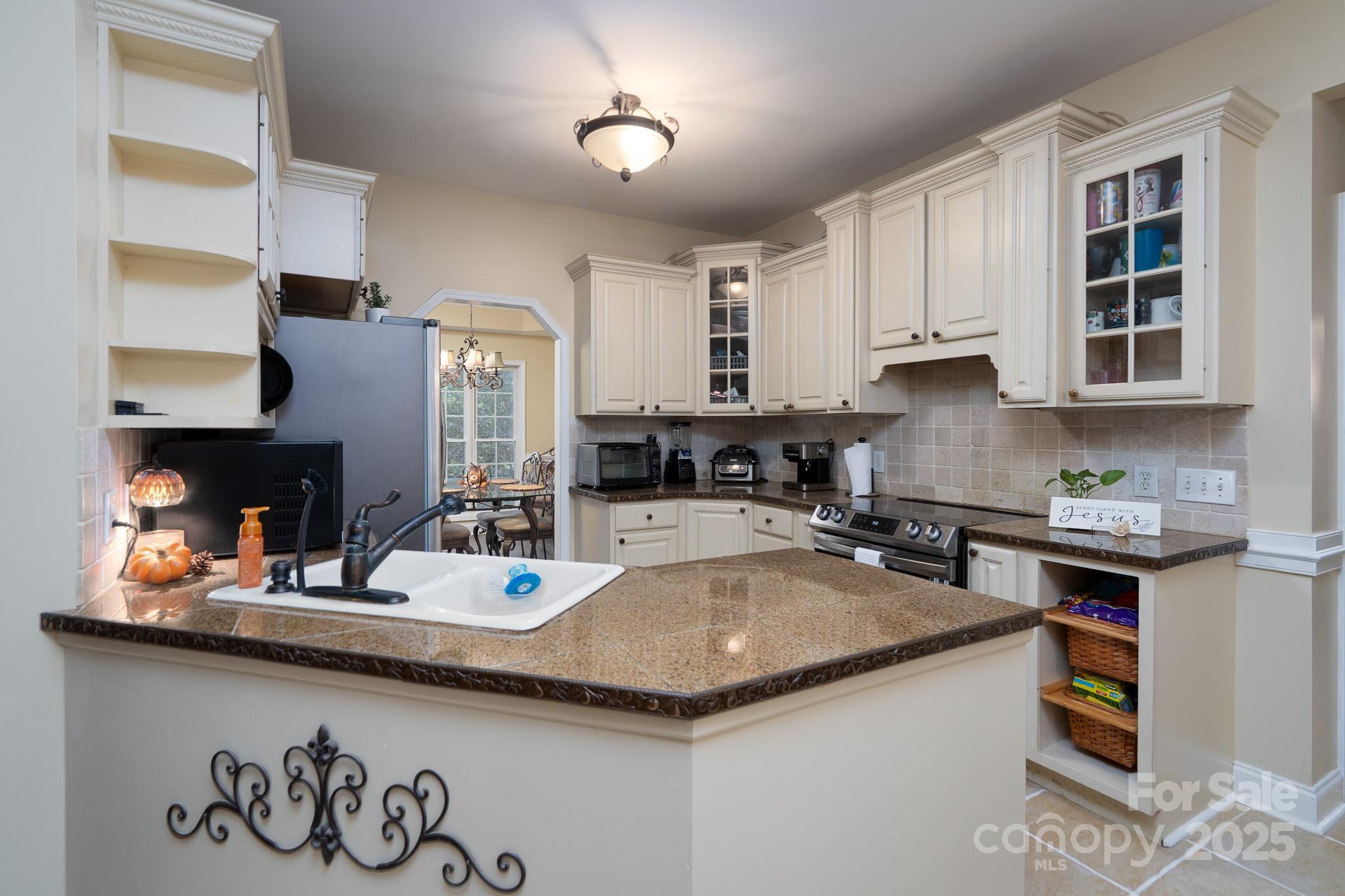 709 Carson Court Kannapolis NC 28083