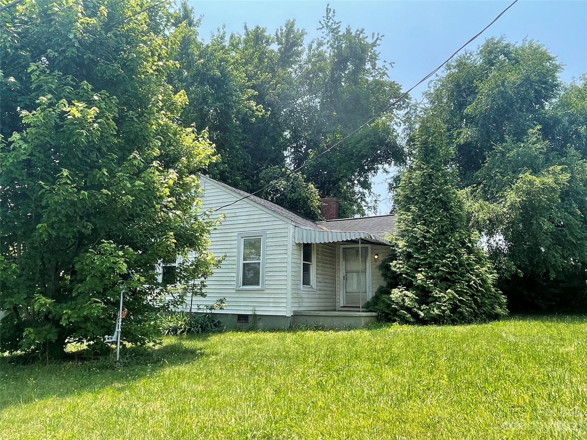 1420 16th Street NE Hickory NC 28601
