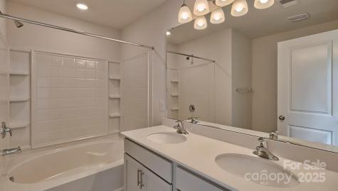 612 Country Oak Drive Asheville NC 28804