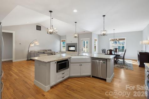 5 Magnolia Farms Drive Asheville NC 28806