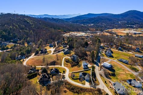 5 Magnolia Farms Drive Asheville NC 28806