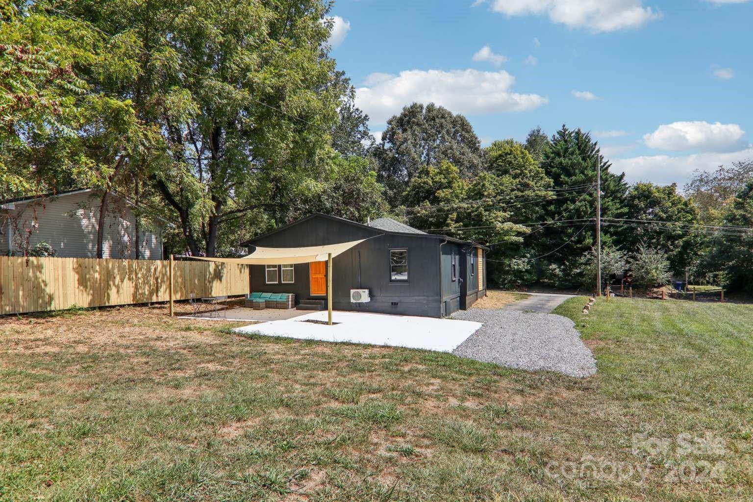15 White Avenue Asheville NC 28803