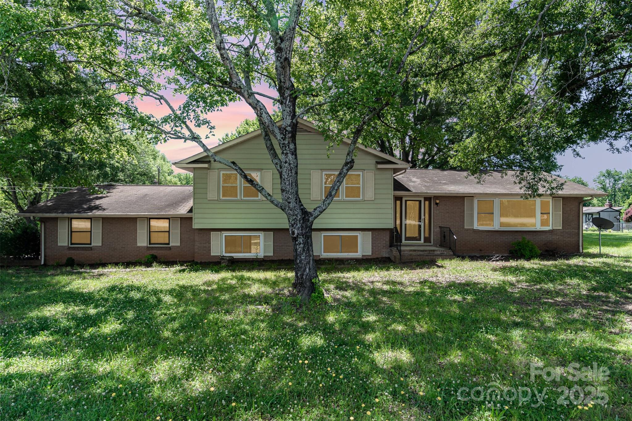 4250 N Center Street Hickory NC 28601