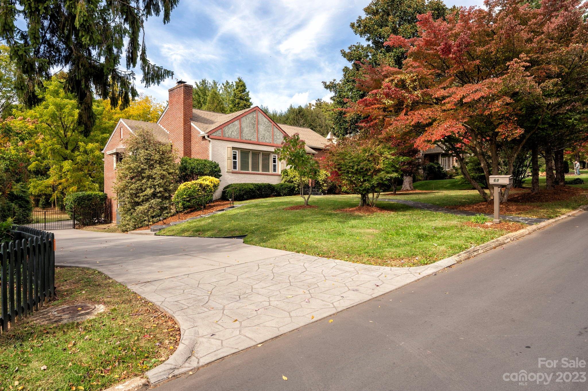 68 Edgelawn Road Asheville NC 28804