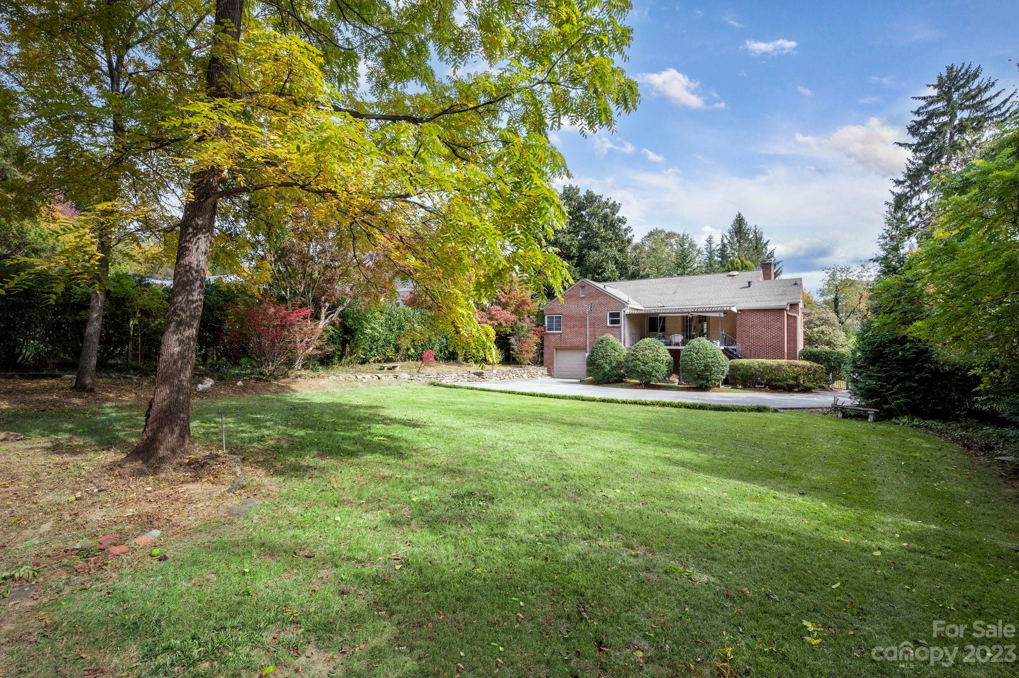 68 Edgelawn Road Asheville NC 28804