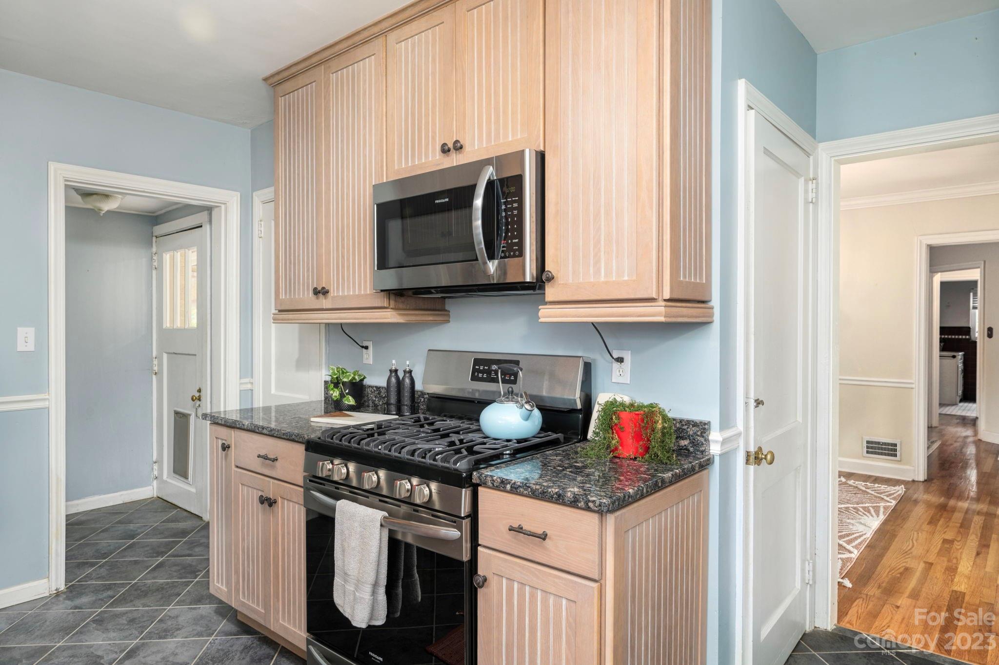 68 Edgelawn Road Asheville NC 28804