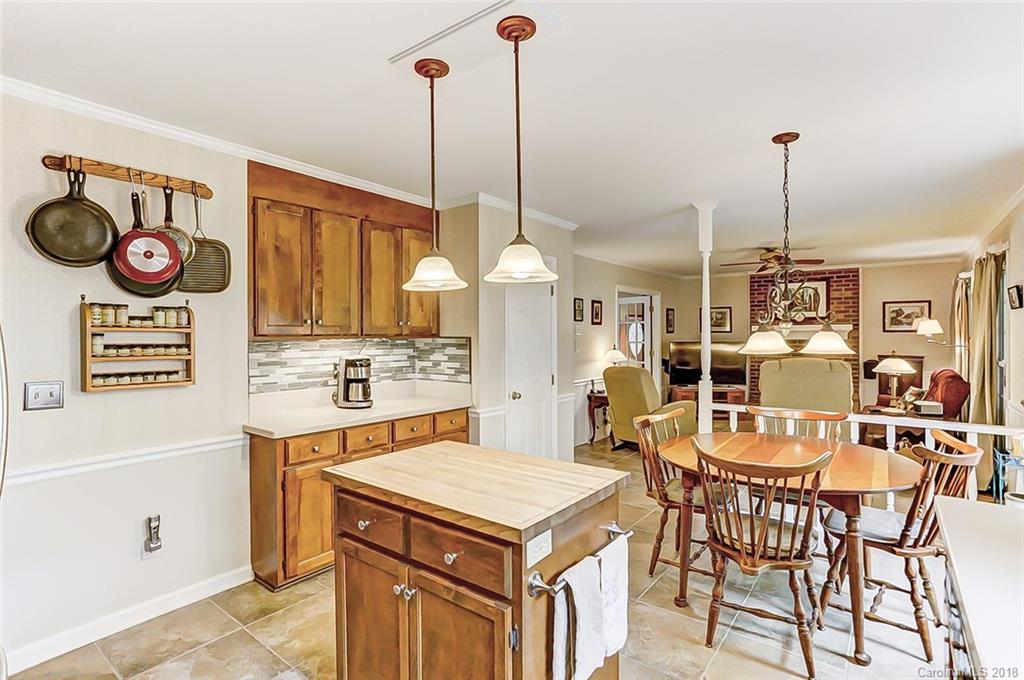 5619 Ivygate Lane Charlotte NC 28226