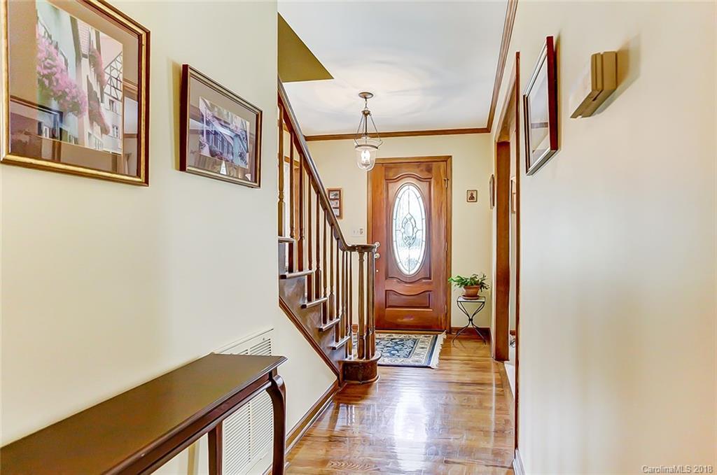 5619 Ivygate Lane Charlotte NC 28226