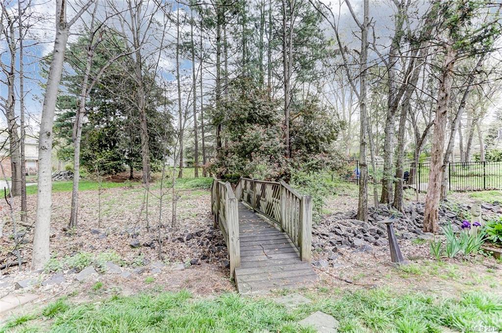 5619 Ivygate Lane Charlotte NC 28226