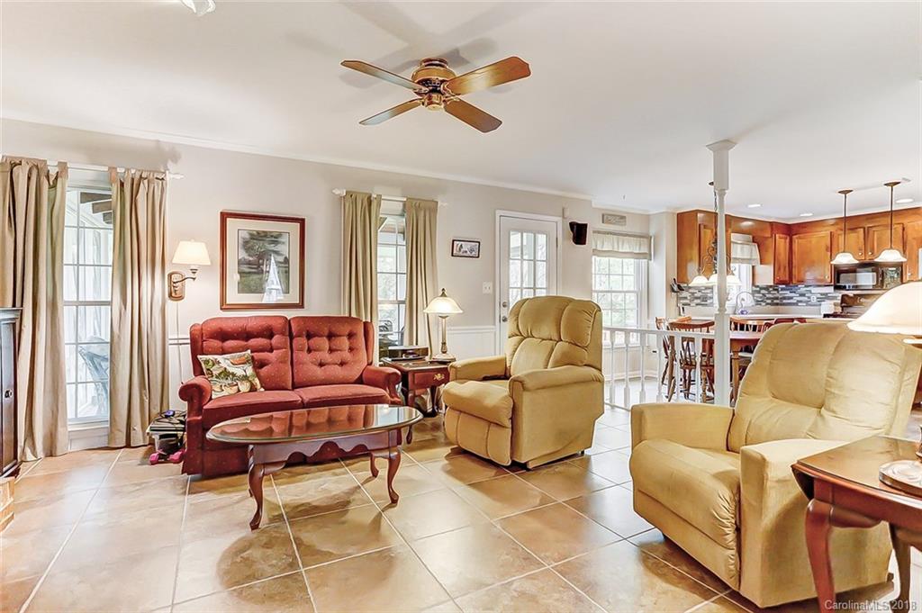 5619 Ivygate Lane Charlotte NC 28226