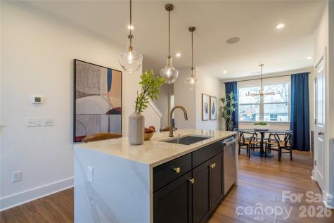 4012 Cue Court Charlotte NC 28205