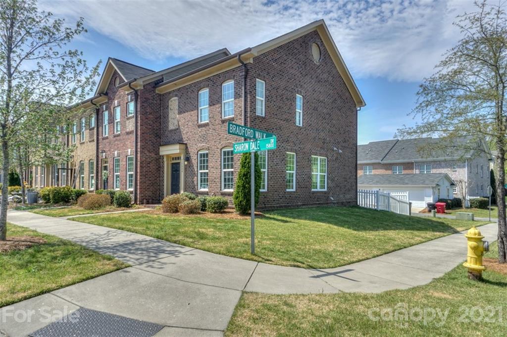 15804 Sharon Dale Drive Davidson NC 28036
