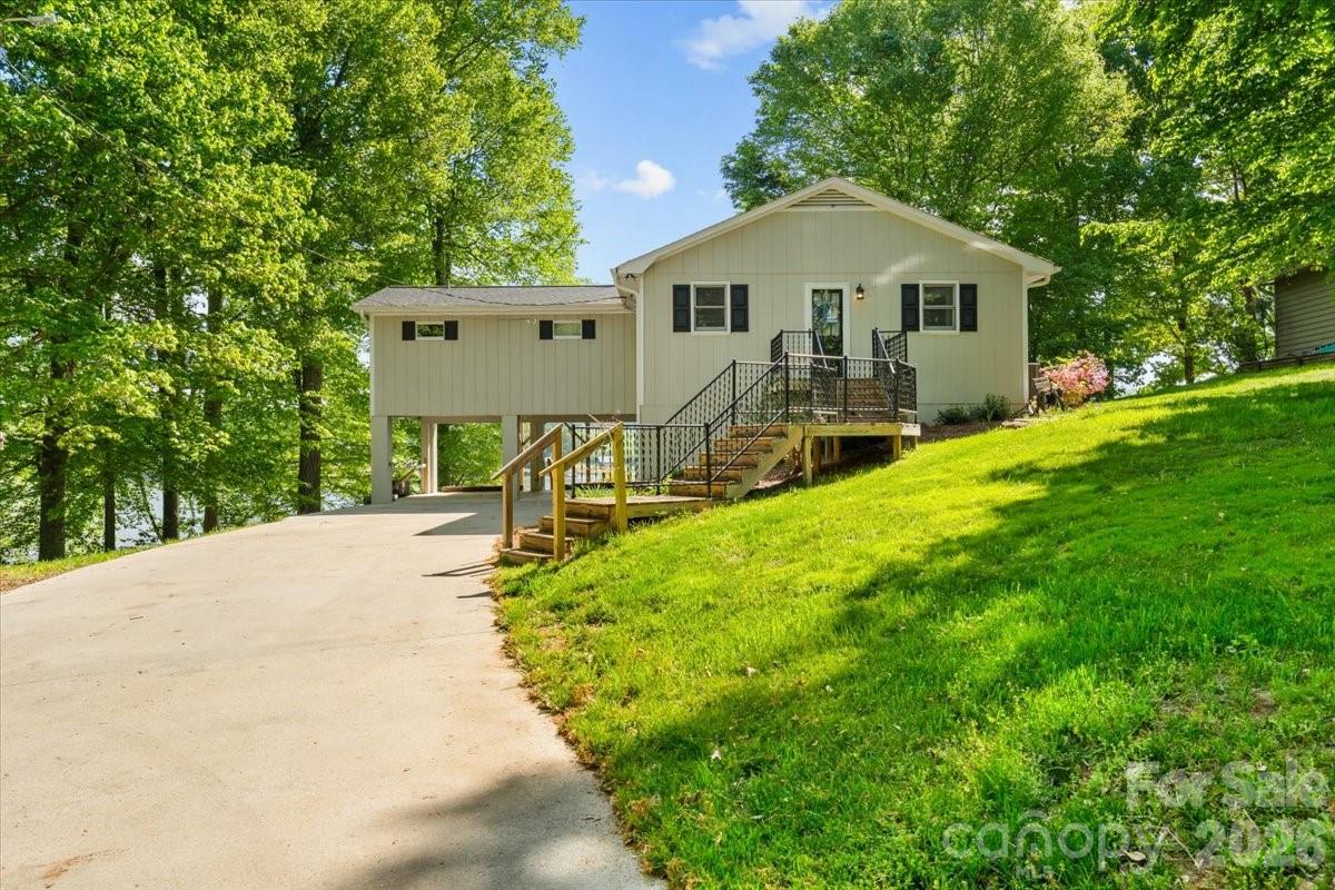 330 Hillview Drive Lexington NC 27292