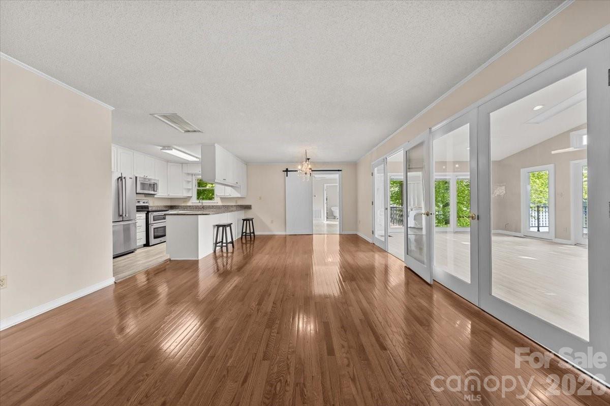 330 Hillview Drive Lexington NC 27292