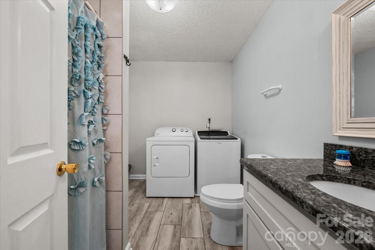 330 Hillview Drive Lexington NC 27292