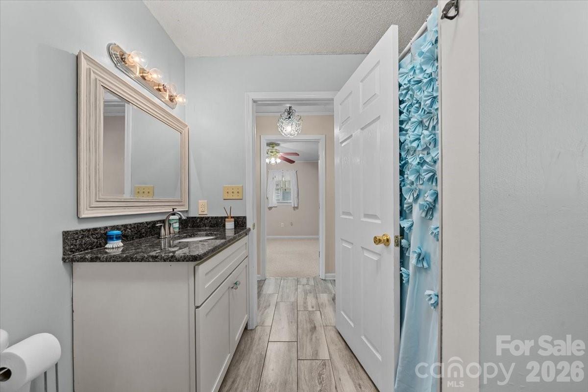 330 Hillview Drive Lexington NC 27292