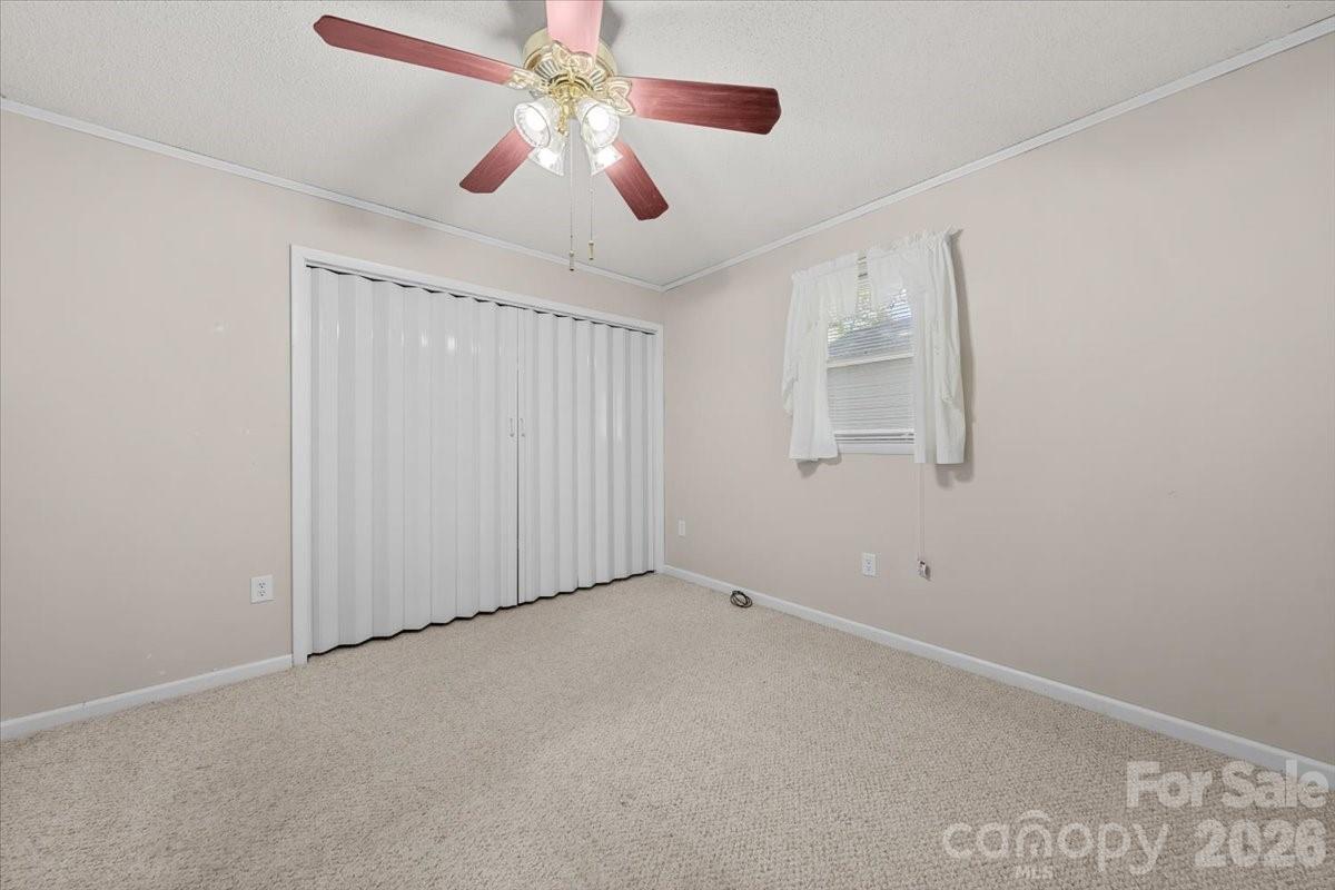 330 Hillview Drive Lexington NC 27292