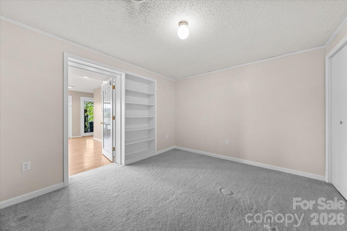 330 Hillview Drive Lexington NC 27292