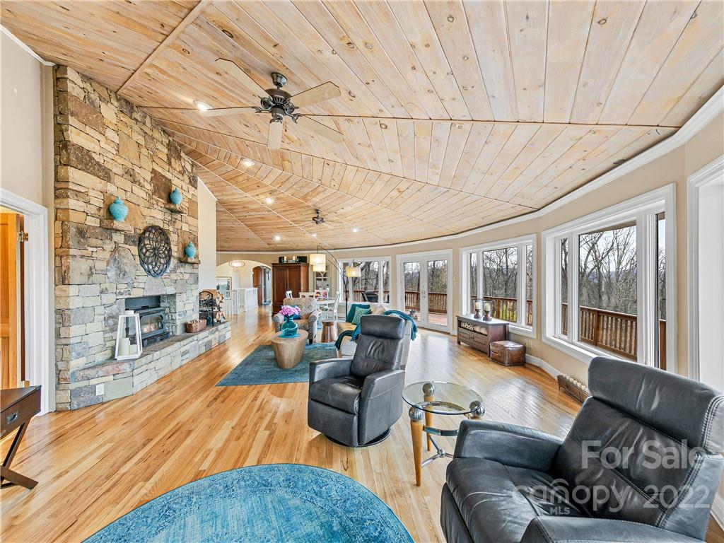 98 Ivy Cove Road Fairview NC 28730