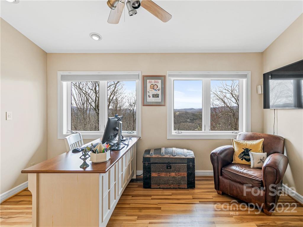 98 Ivy Cove Road Fairview NC 28730