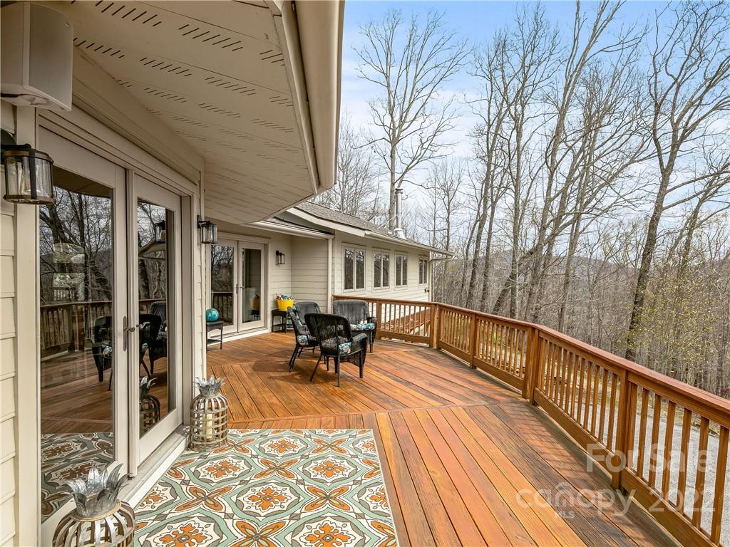 98 Ivy Cove Road Fairview NC 28730