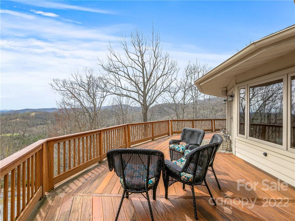 98 Ivy Cove Road Fairview NC 28730