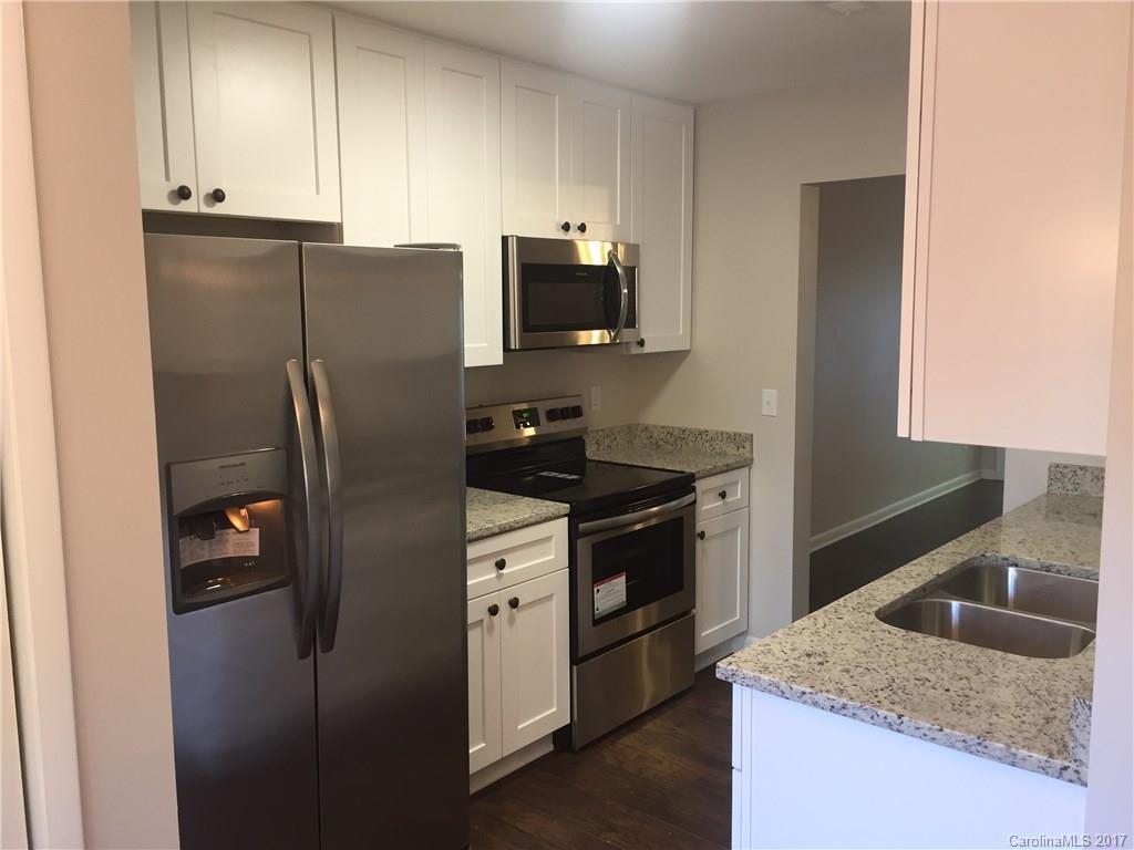 1095 Sardis Cove Drive Charlotte NC 28270