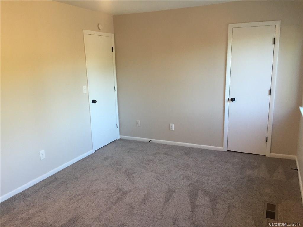 1095 Sardis Cove Drive Charlotte NC 28270