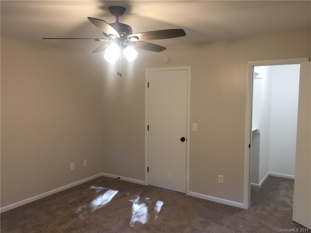 1095 Sardis Cove Drive Charlotte NC 28270