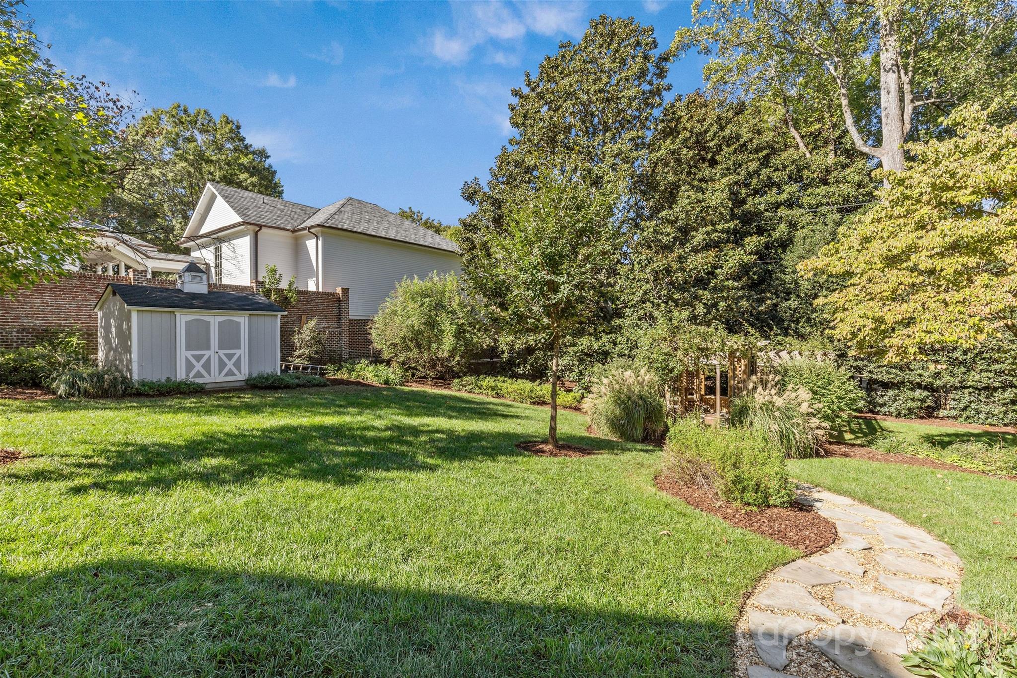 1718 Queens Road Charlotte NC 28207