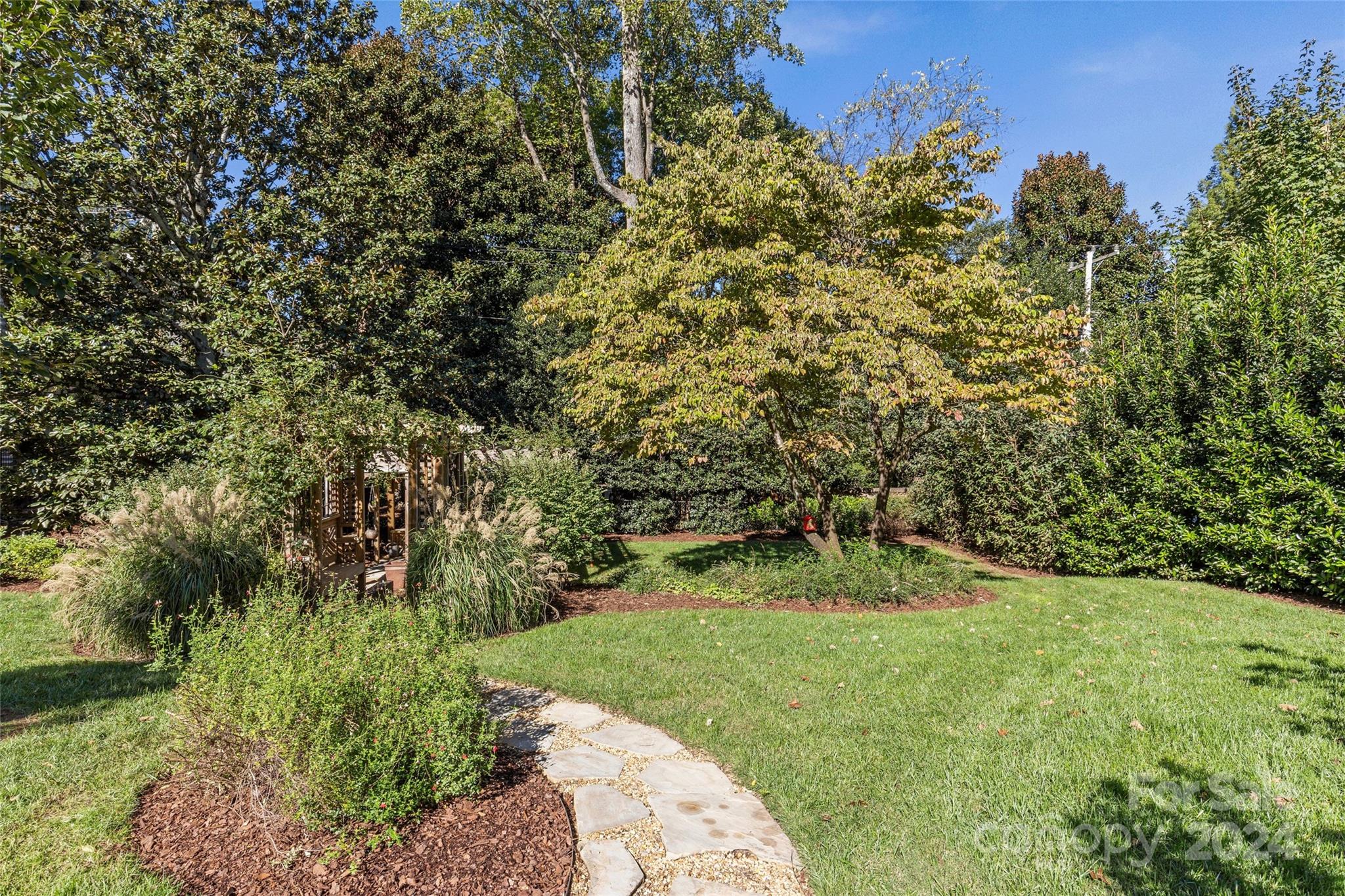 1718 Queens Road Charlotte NC 28207