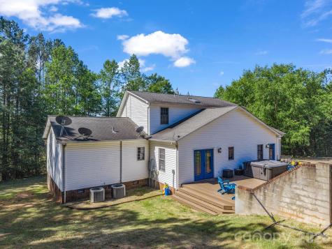 1467 Camp Creek Road Union Mills NC 28167