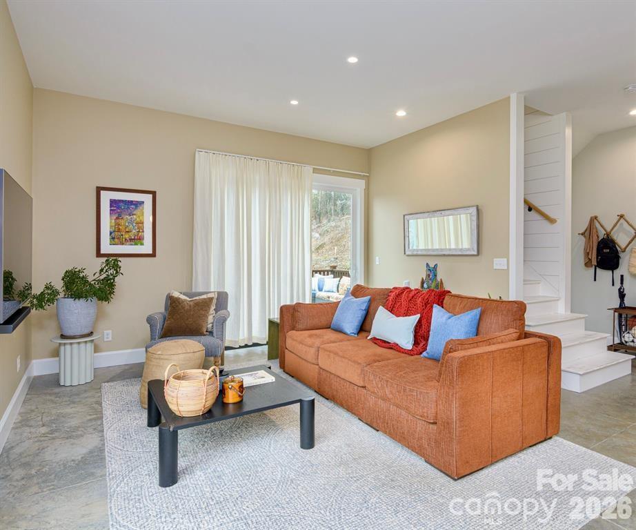 195 Jordan Street Hendersonville NC 28739