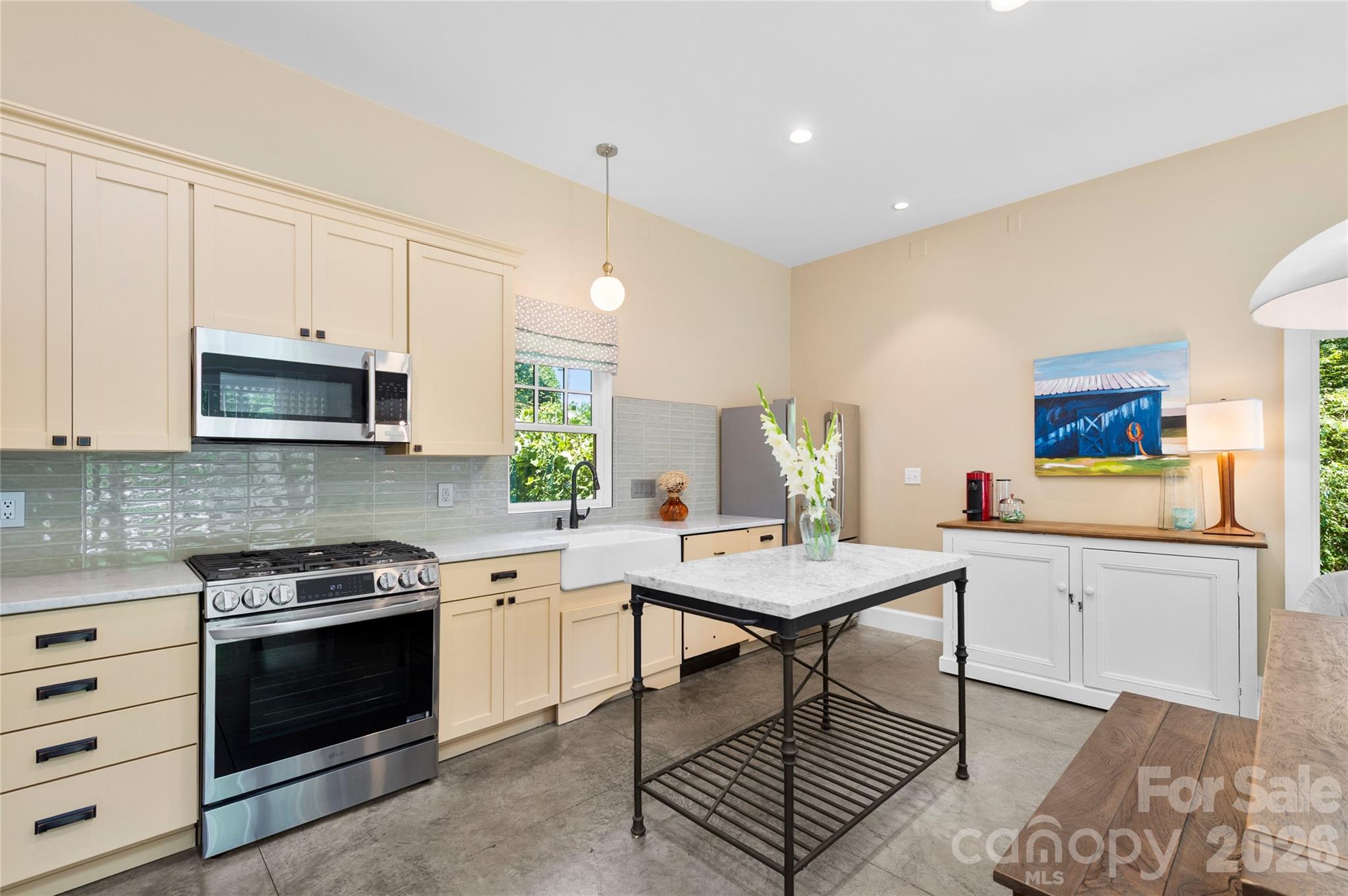 195 Jordan Street Hendersonville NC 28739