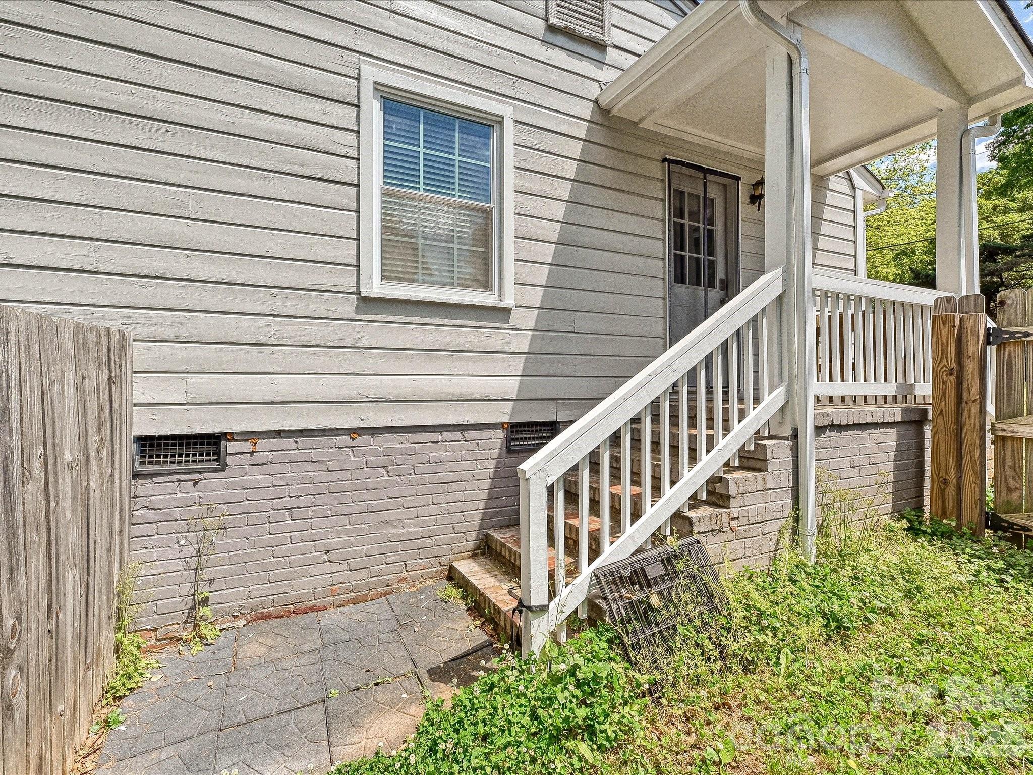 115 N Gardner Avenue Charlotte NC 28216