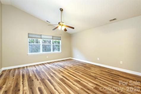 50 Clear Creekside Drive Hendersonville NC 28792