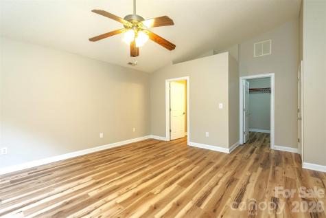 50 Clear Creekside Drive Hendersonville NC 28792