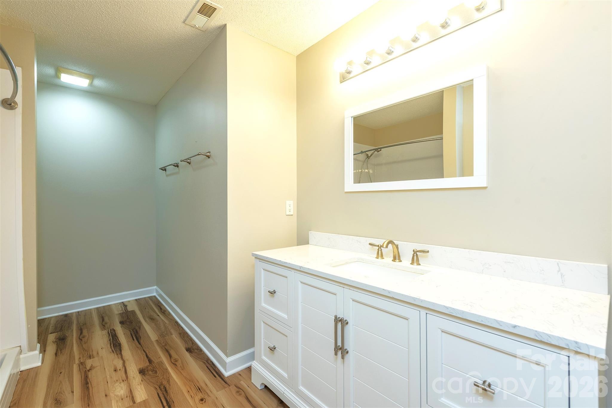 50 Clear Creekside Drive Hendersonville NC 28792