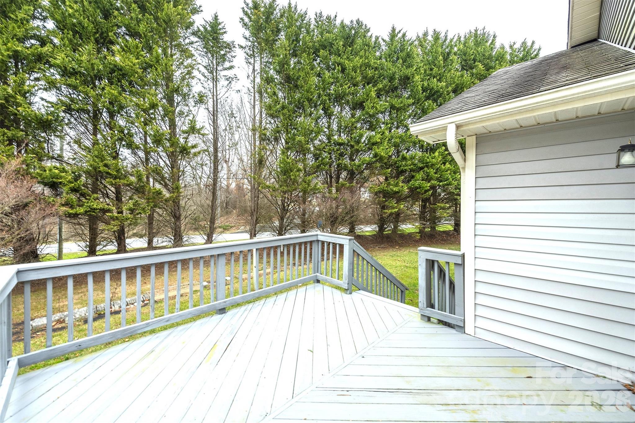 50 Clear Creekside Drive Hendersonville NC 28792