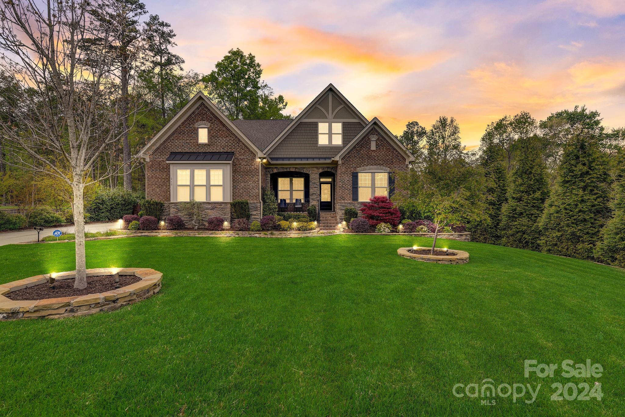 215 Wesley Manor Drive Matthews NC 28104